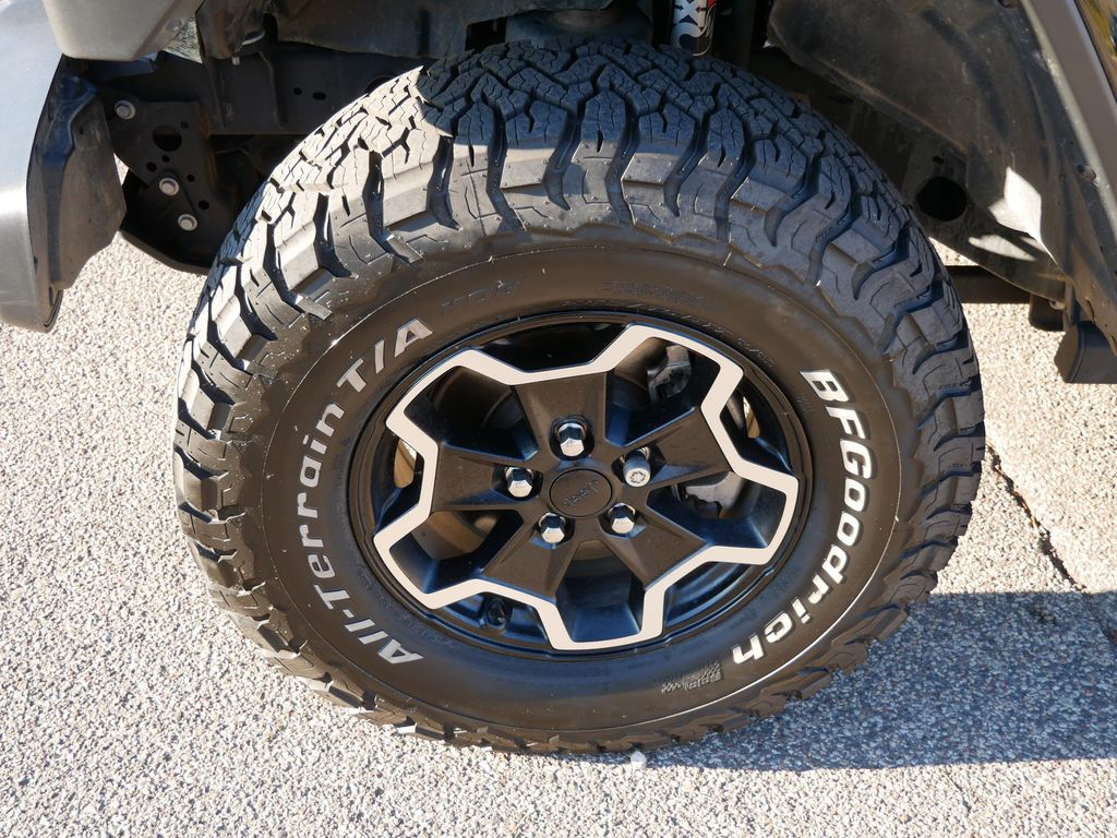 Thumbnail: 2020 Jeep Gladiator - 23