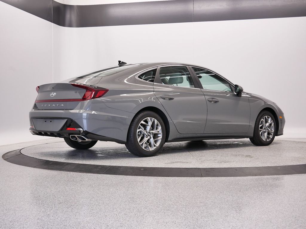 Thumbnail: 2023 Hyundai Sonata - 6