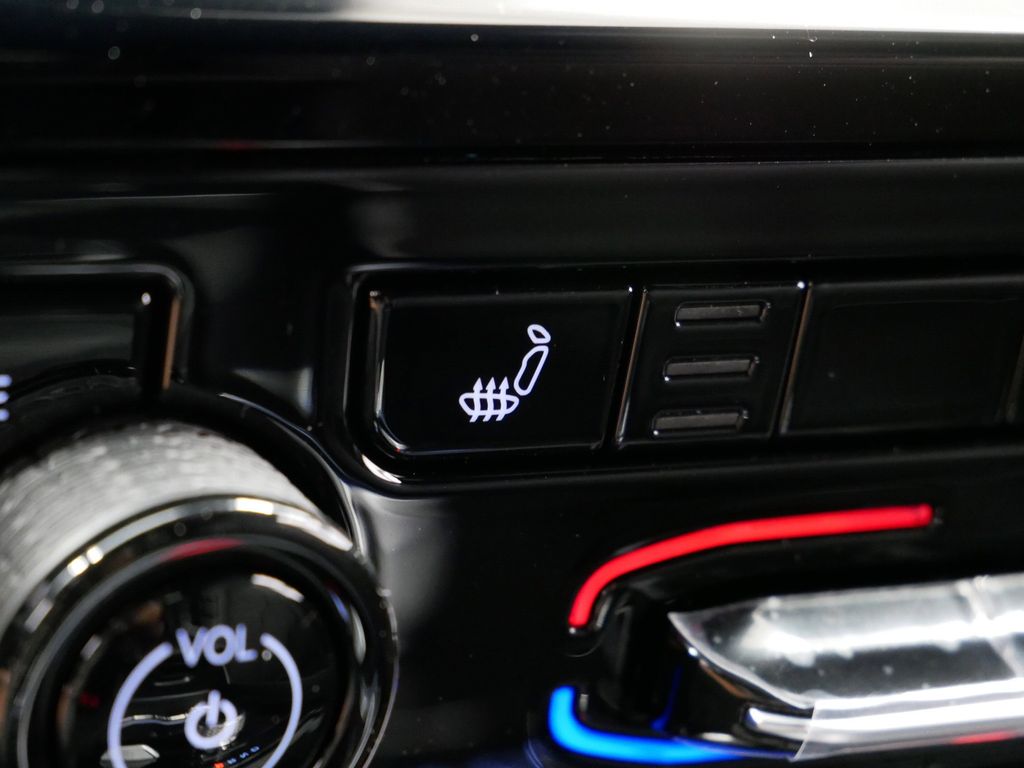 Thumbnail: 2025 Jeep Grand Cherokee - 41