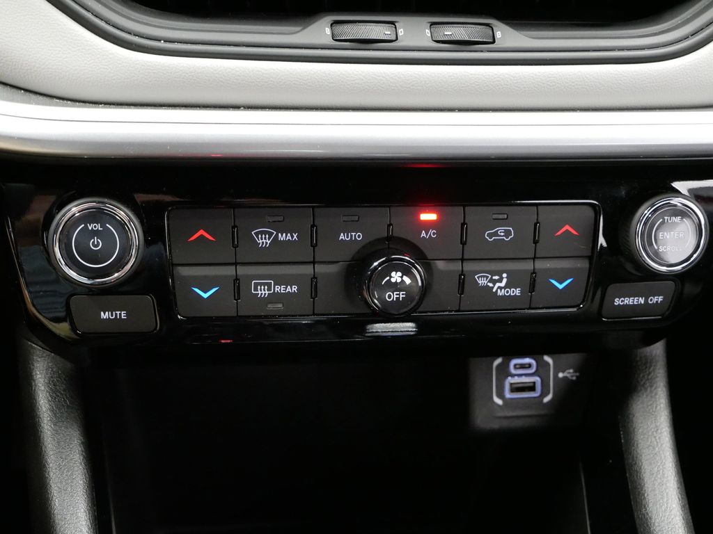 Thumbnail: 2025 Jeep Compass - 36