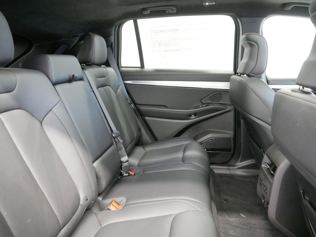 Thumbnail: 2024 Jeep Wagoneer S - 27