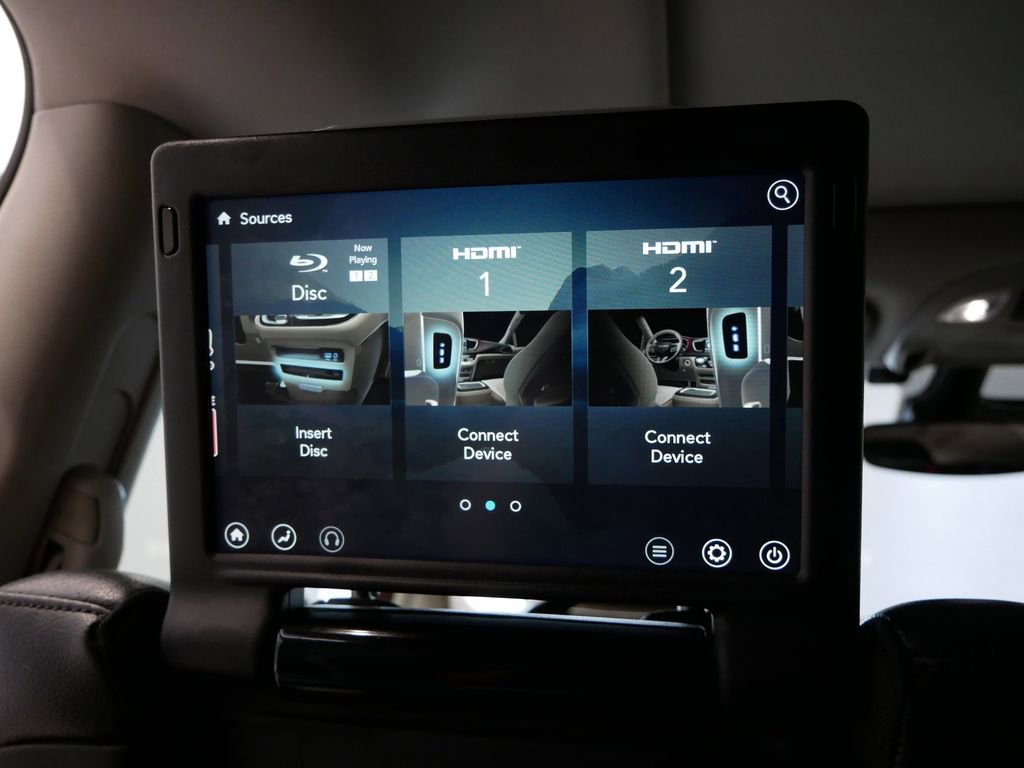 Thumbnail: 2019 Chrysler Pacifica - 22