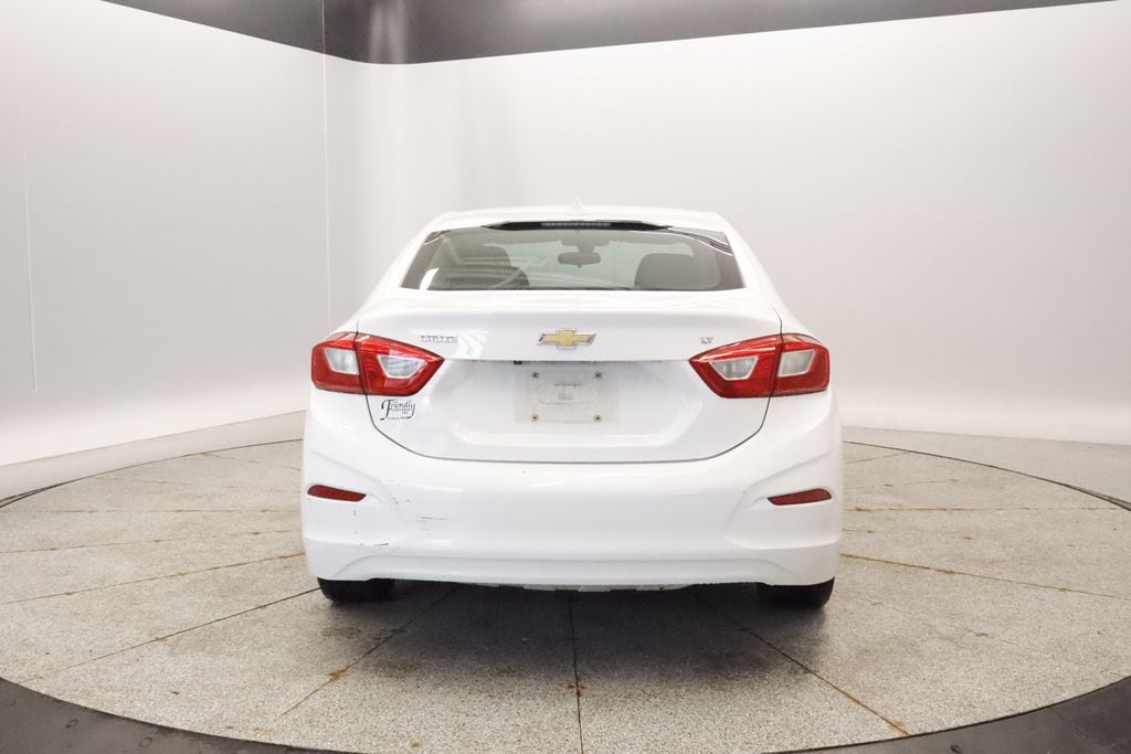Thumbnail: 2016 Chevrolet Cruze - 9