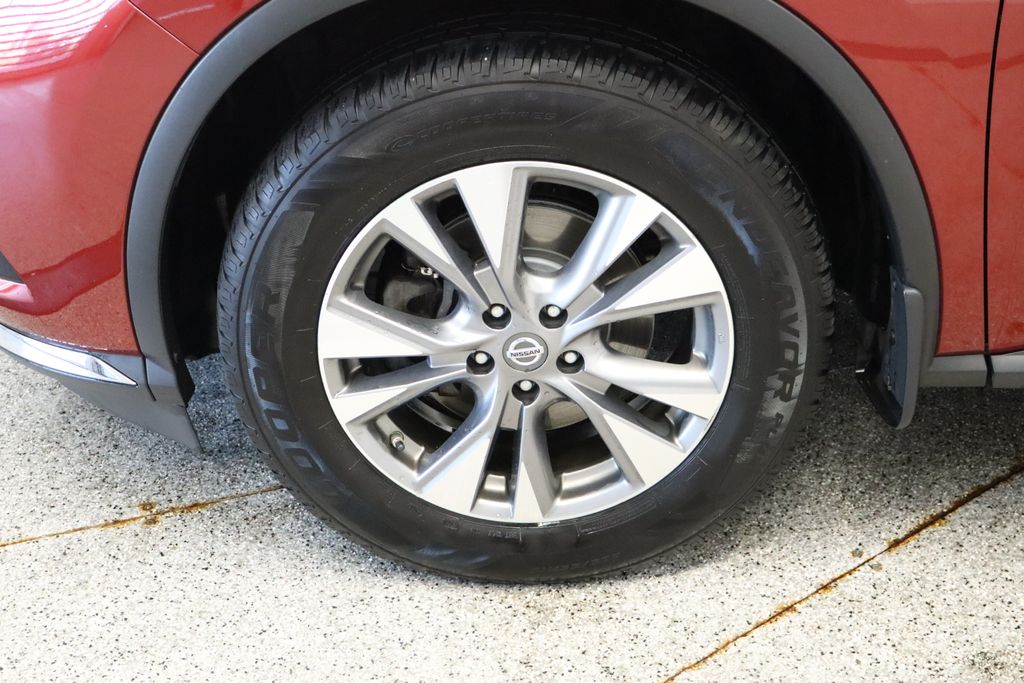 Thumbnail: 2015 Nissan Murano - 14