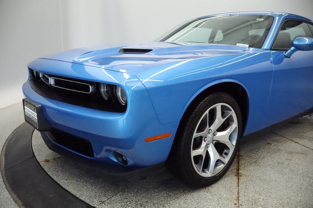 Thumbnail: 2016 Dodge Challenger - 14