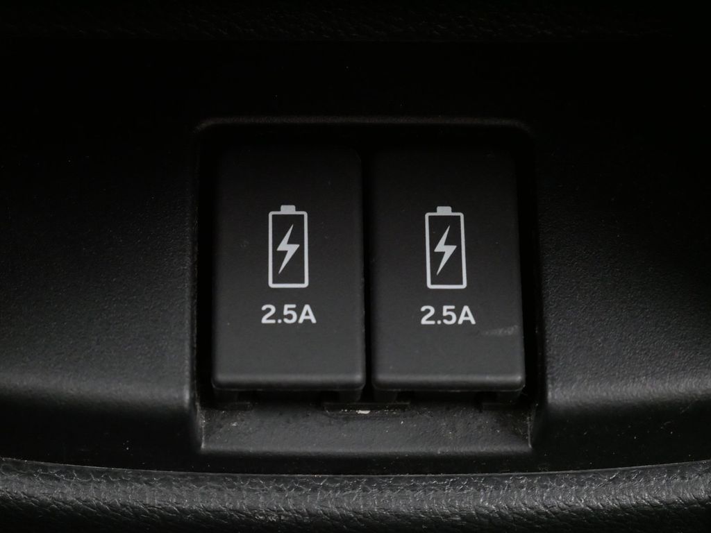 Thumbnail: 2017 Honda CR-V - 17