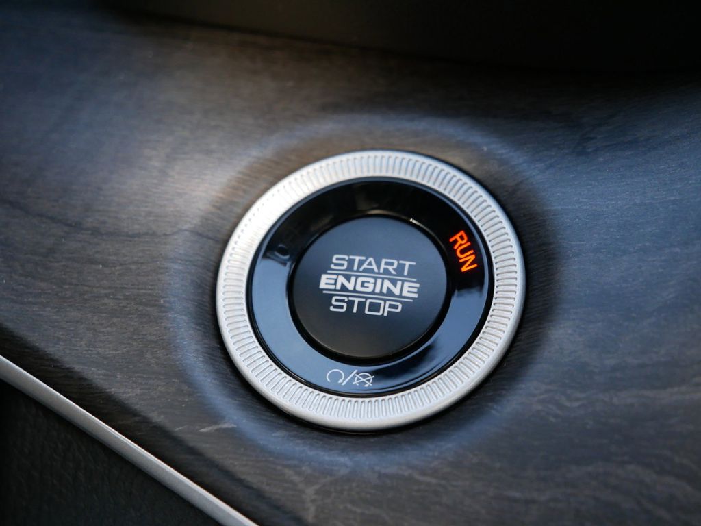 Thumbnail: 2025 Jeep Grand Cherokee - 51