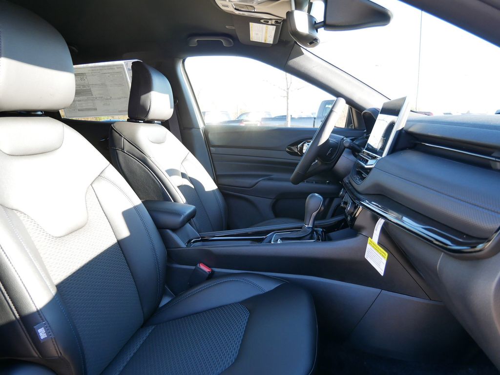 Thumbnail: 2026 Jeep Compass - 21