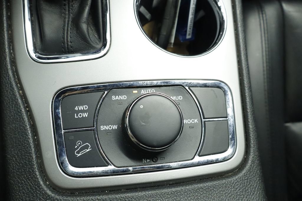 Thumbnail: 2020 Jeep Grand Cherokee - 36