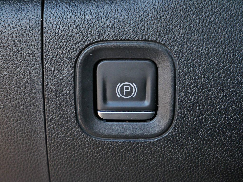 Thumbnail: 2019 Chevrolet Silverado 1500 - 39