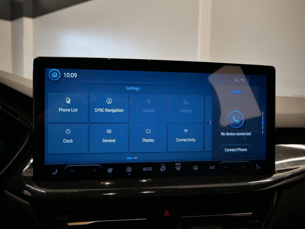 Thumbnail: 2023 Ford Escape - 40