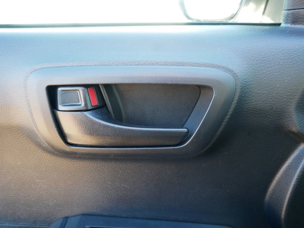 Thumbnail: 2019 Toyota Tacoma - 31