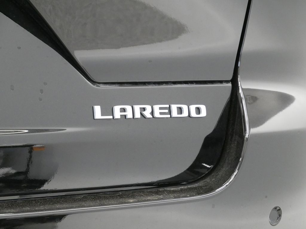 Thumbnail: 2025 Jeep Grand Cherokee - 13