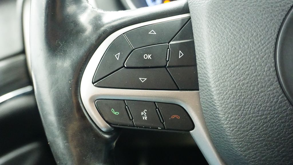 Thumbnail: 2021 Jeep Grand Cherokee - 38