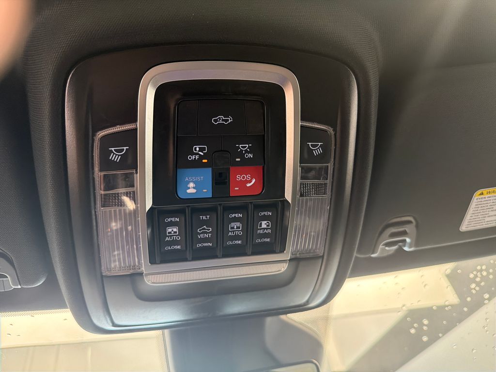 Thumbnail: 2026 RAM 1500 - 35