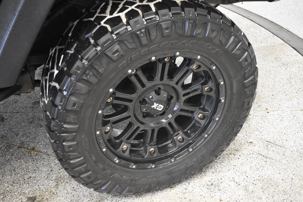 Thumbnail: 2013 Jeep Wrangler - 22