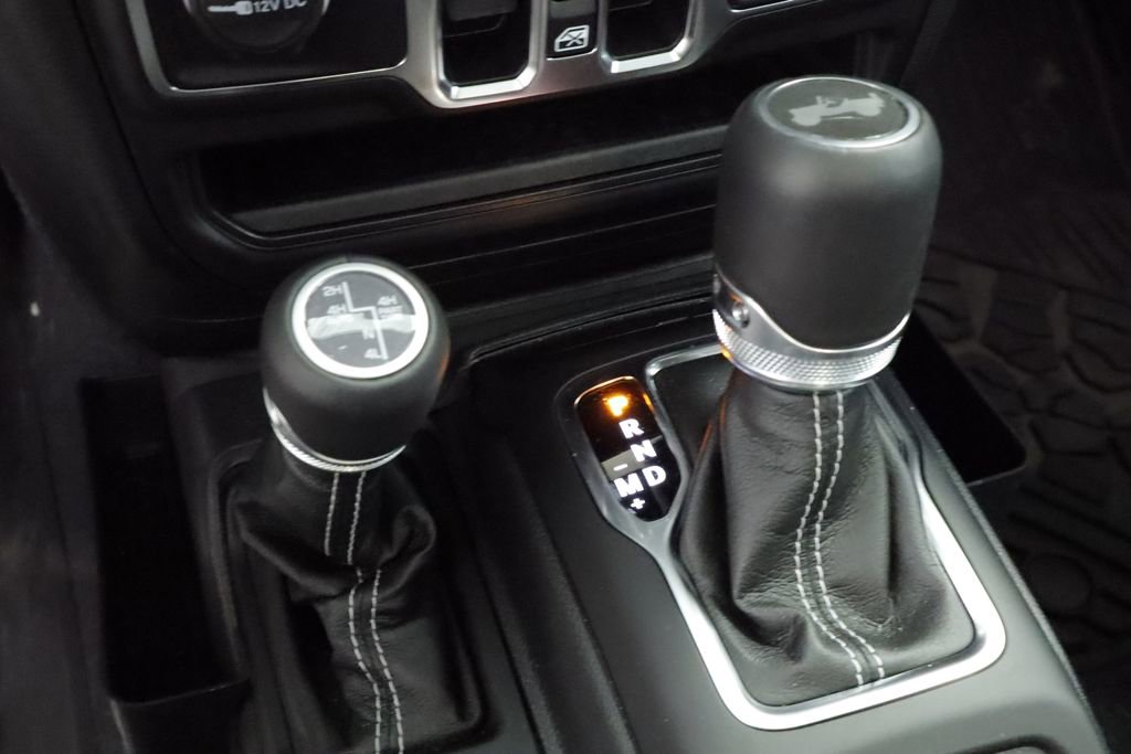 Thumbnail: 2023 Jeep Wrangler - 32