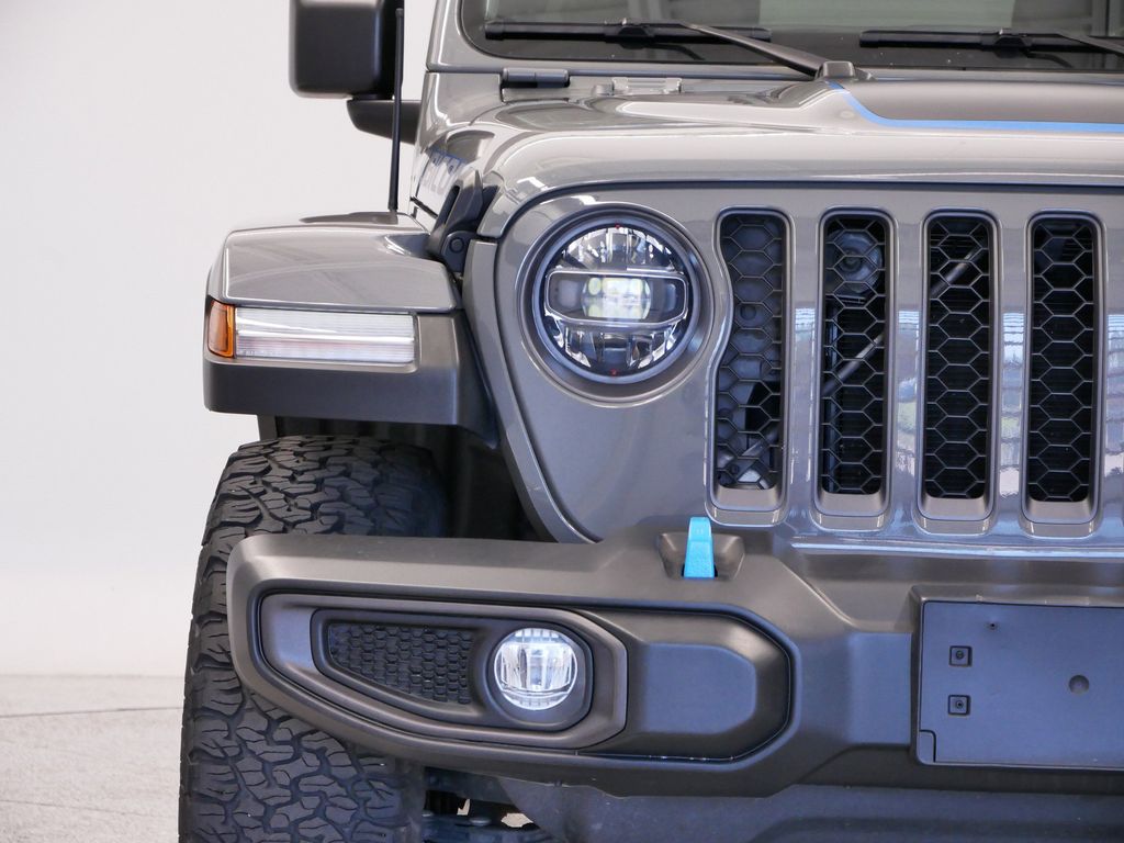 Thumbnail: 2022 Jeep Wrangler - 12