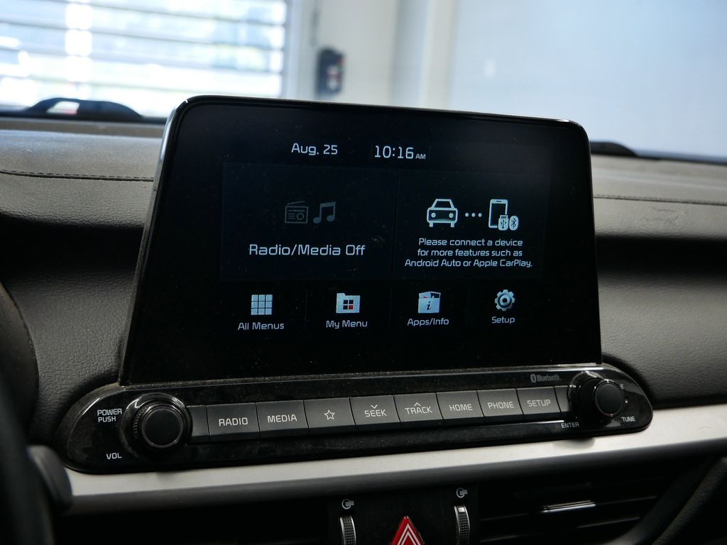 Thumbnail: 2021 Kia Forte - 25