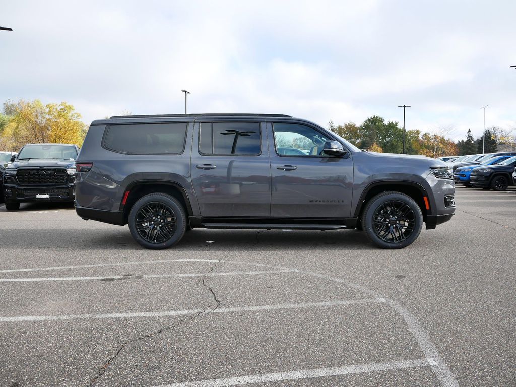 Thumbnail: 2025 Jeep Wagoneer - 47