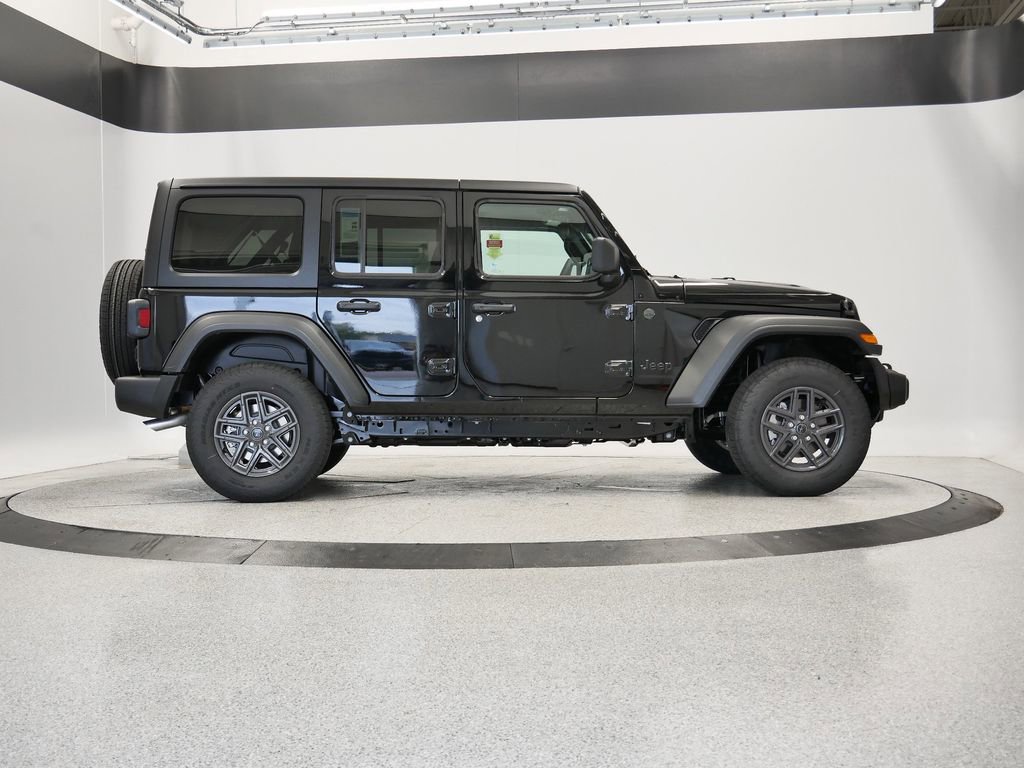 Thumbnail: 2026 Jeep Wrangler - 45