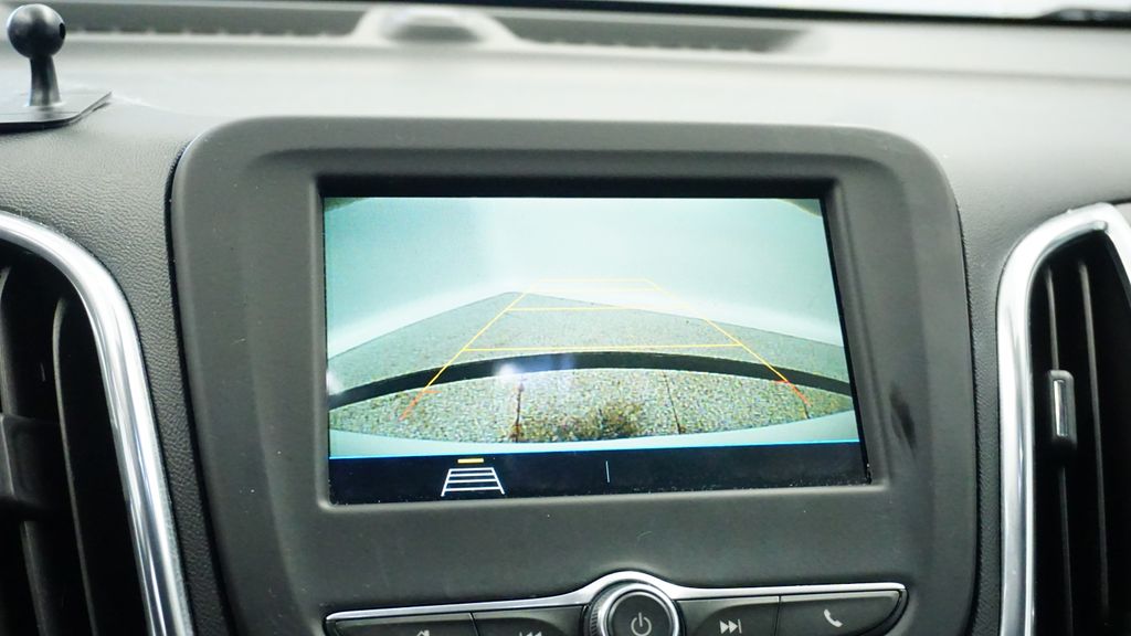 Thumbnail: 2019 Chevrolet Equinox - 32