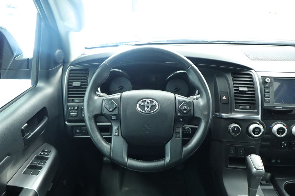 Thumbnail: 2021 Toyota Sequoia - 27