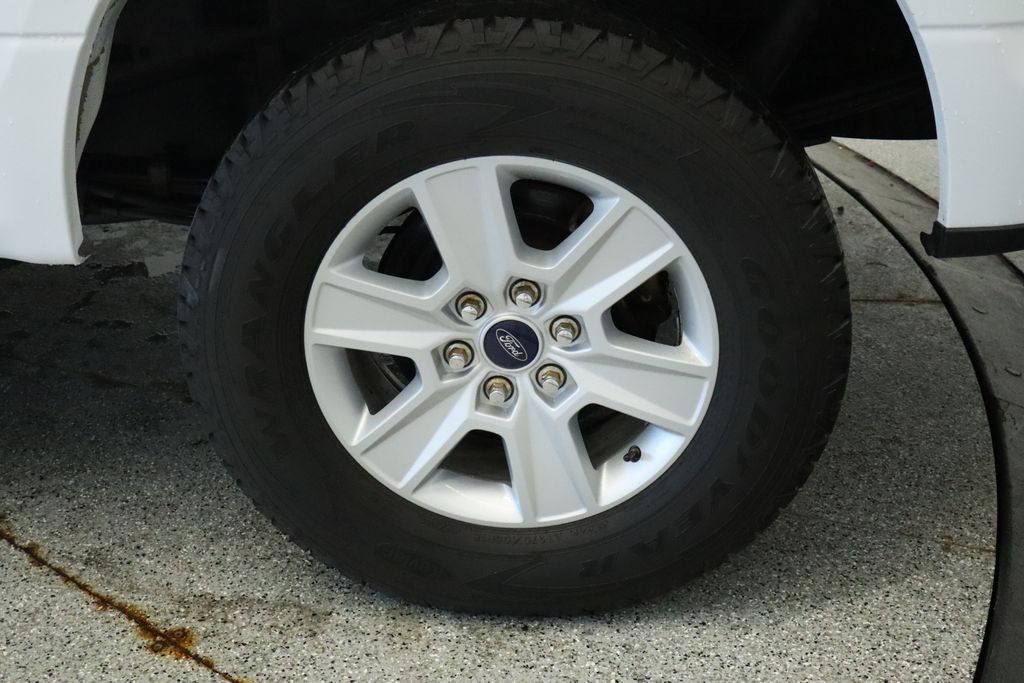 Thumbnail: 2016 Ford F-150 - 15