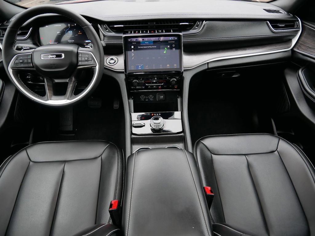 Thumbnail: 2024 Jeep Grand Cherokee - 25