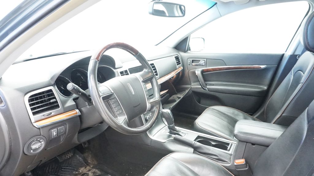 Thumbnail: 2012 Lincoln MKZ - 18