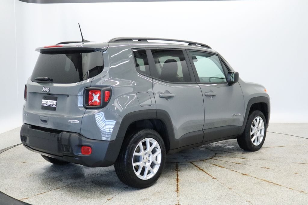 Thumbnail: 2022 Jeep Renegade - 6