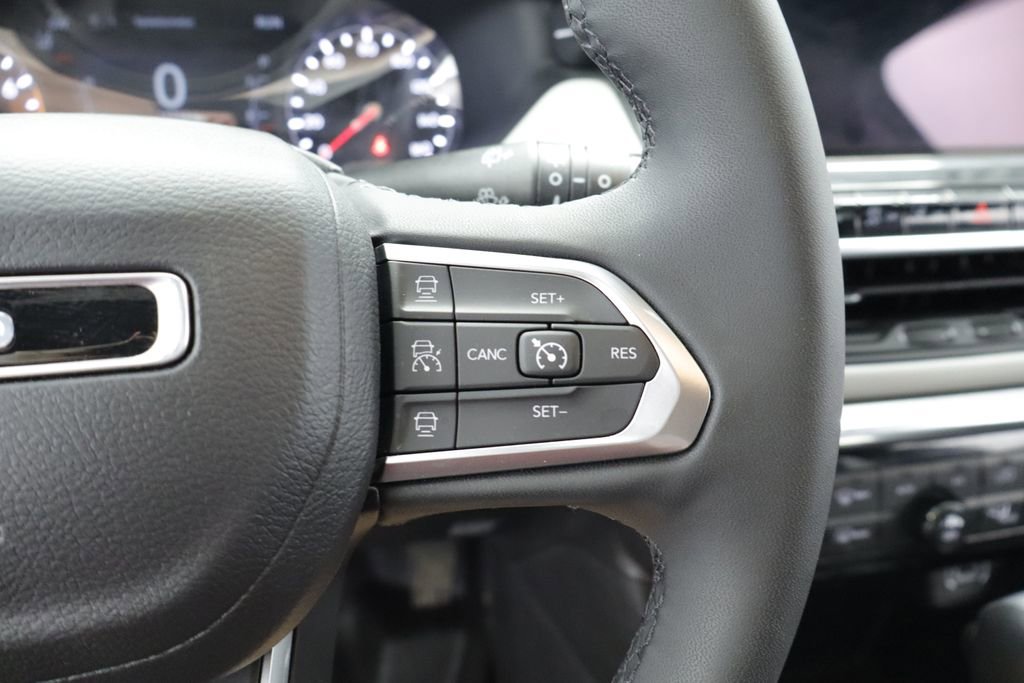 Thumbnail: 2023 Jeep Compass - 30