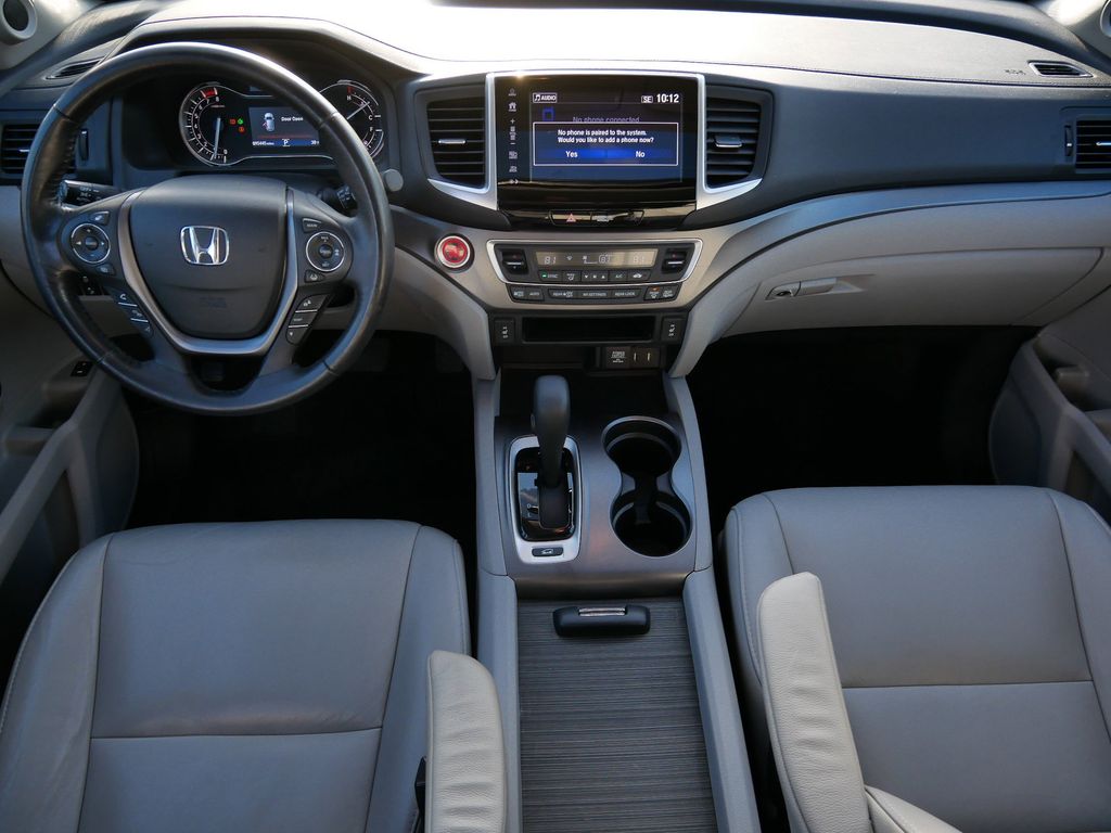 Thumbnail: 2018 Honda Pilot - 19