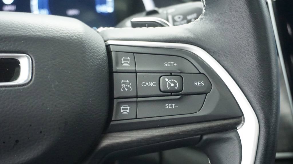 Thumbnail: 2022 Jeep Grand Cherokee - 37