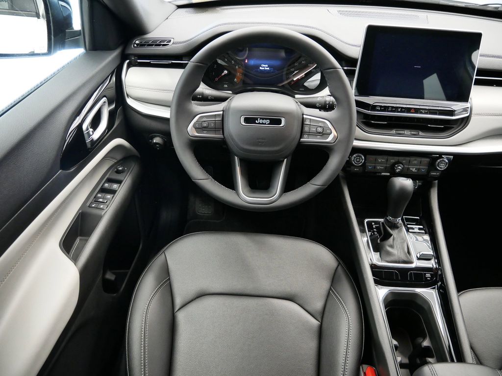 Thumbnail: 2025 Jeep Compass - 16