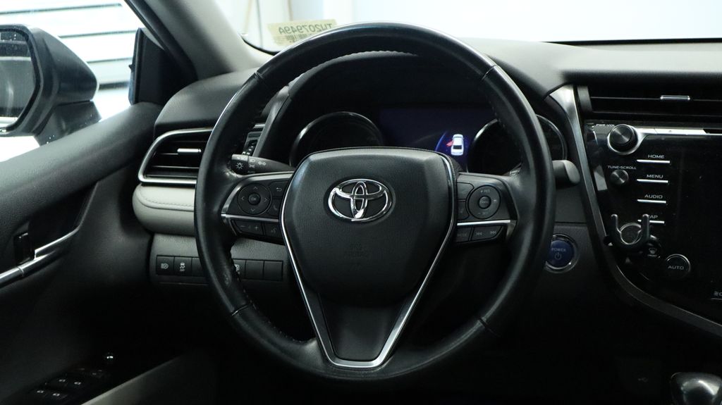 Thumbnail: 2020 Toyota Camry - 19