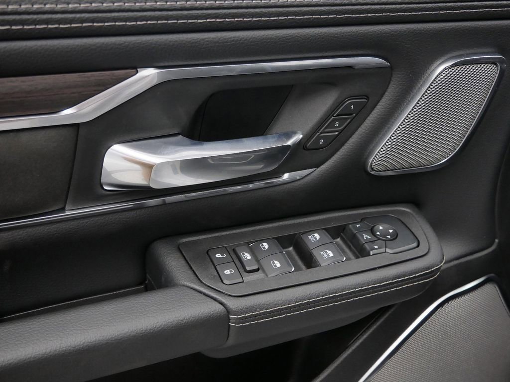 Thumbnail: 2026 RAM 1500 - 25