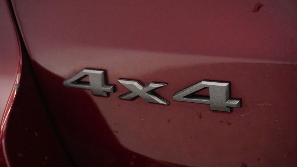 Thumbnail: 2021 Jeep Grand Cherokee - 14