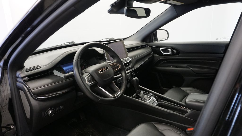 Thumbnail: 2022 Jeep Compass - 27