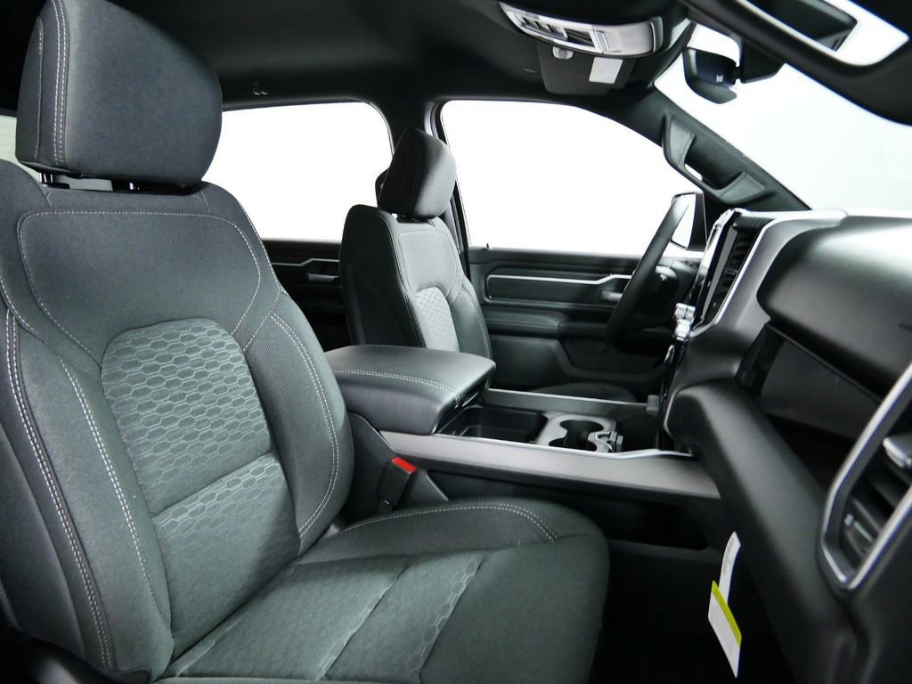 Thumbnail: 2025 RAM 1500 - 26