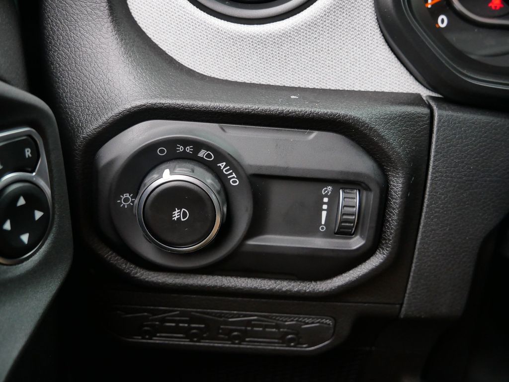 Thumbnail: 2026 Jeep Wrangler - 18