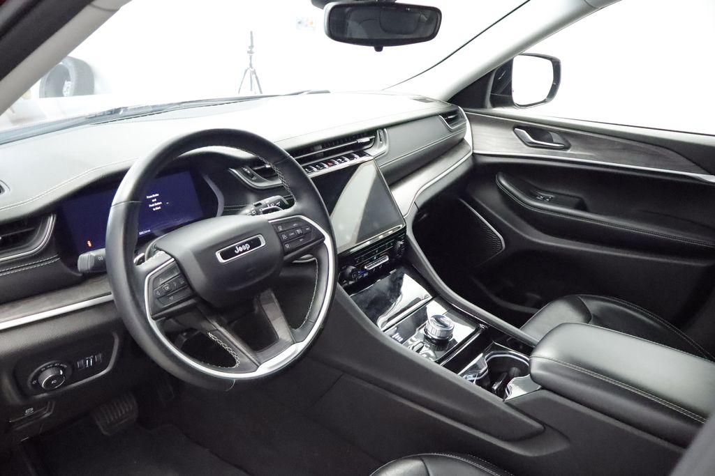 Thumbnail: 2021 Jeep Grand Cherokee L - 29