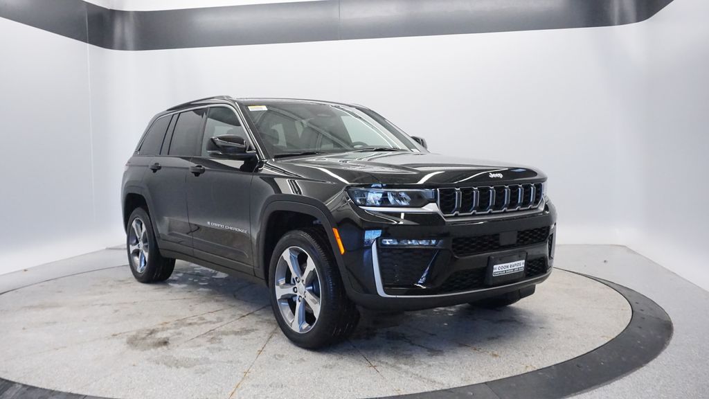Thumbnail: 2026 Jeep Grand Cherokee - 8