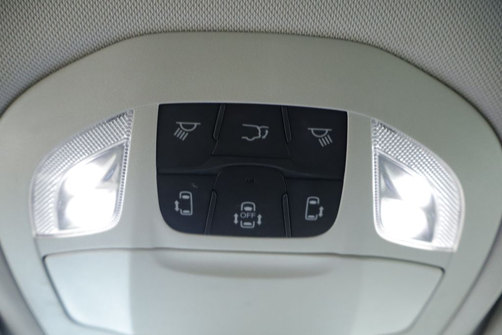 Thumbnail: 2023 Chrysler Pacifica - 34