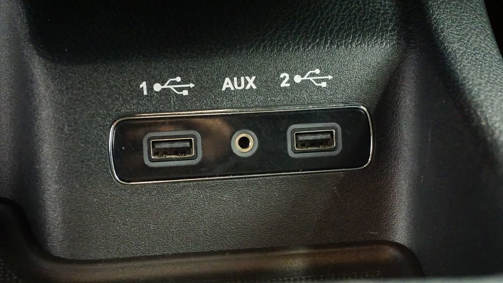 Thumbnail: 2018 Dodge Durango - 32