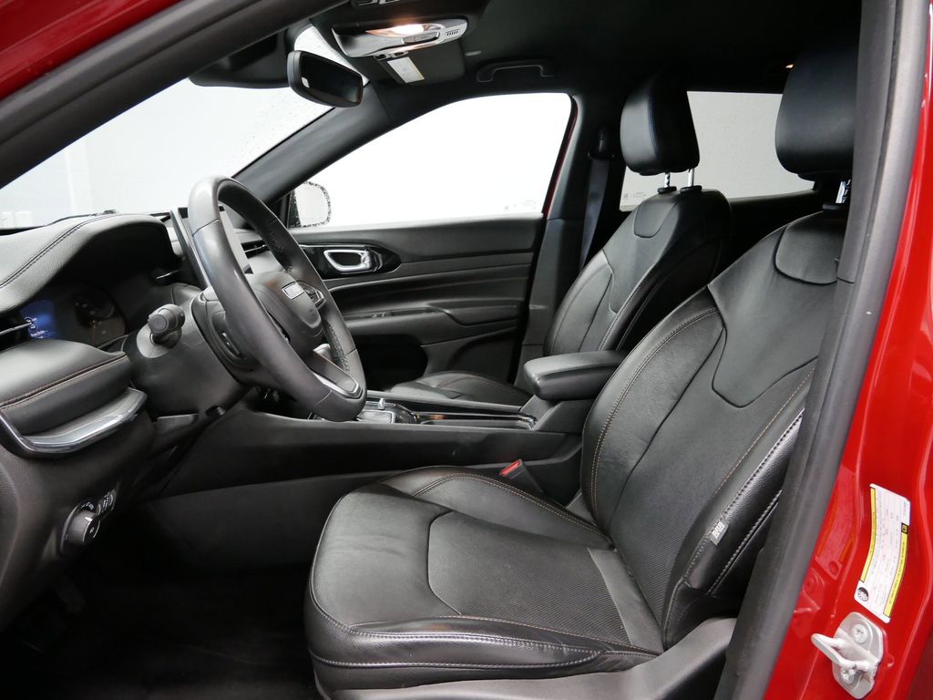 Thumbnail: 2023 Jeep Compass - 23