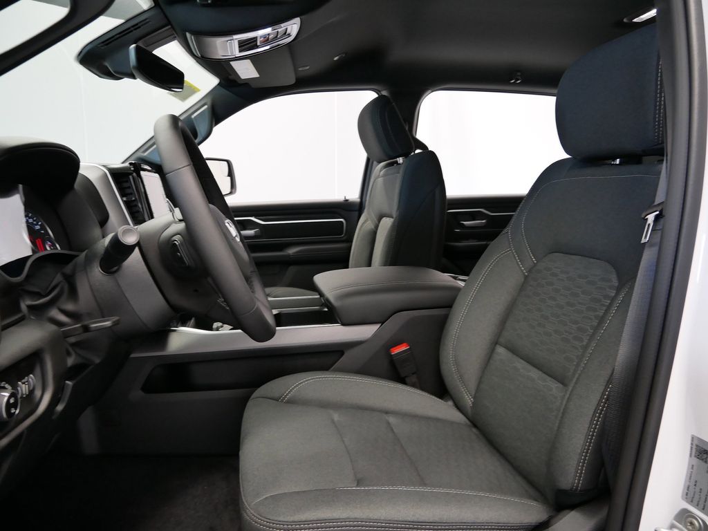 Thumbnail: 2026 RAM 1500 - 3