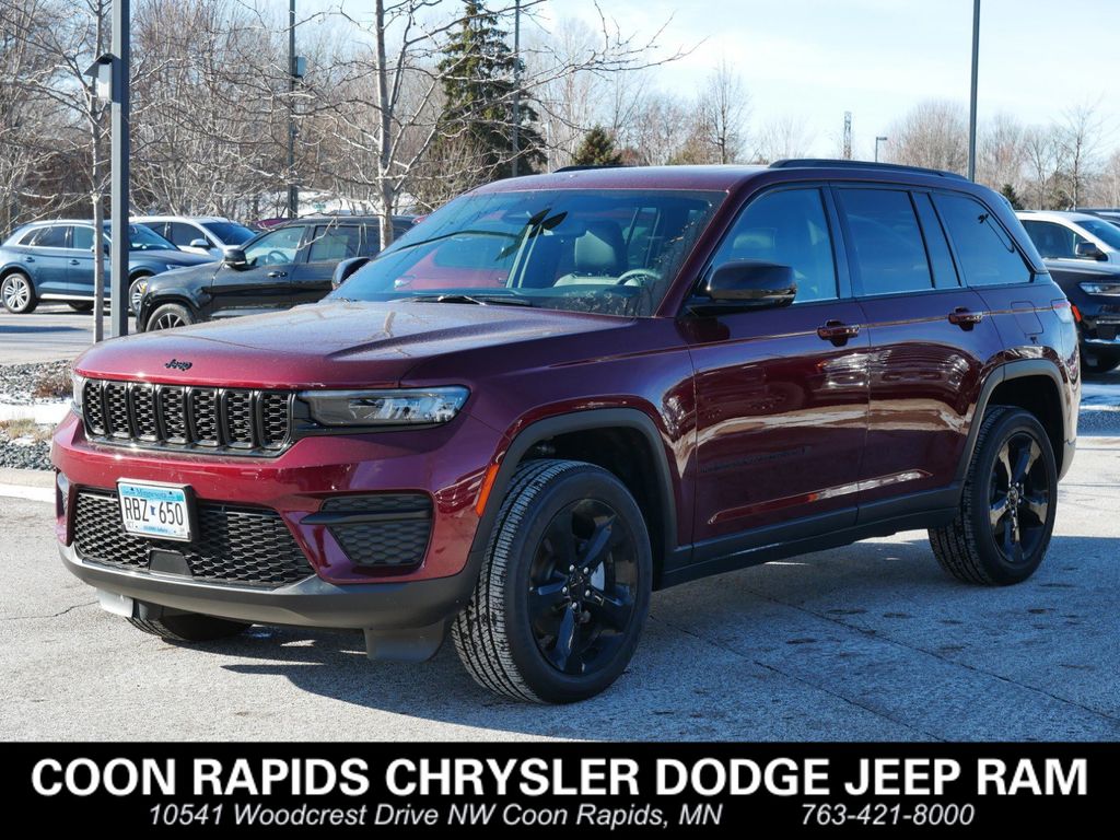 2024 Jeep Grand Cherokee Altitude -
                  Coon Rapids, MN