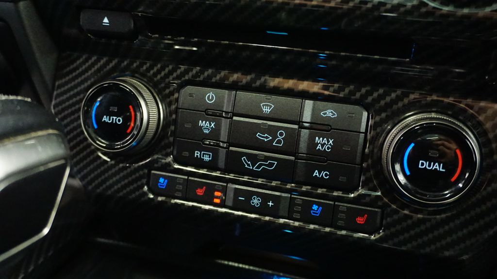 Thumbnail: 2018 Ford F-150 - 32