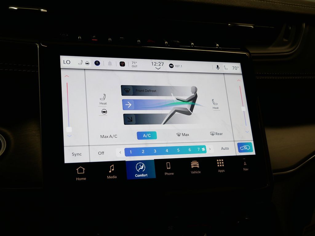 Thumbnail: 2025 Jeep Grand Cherokee - 33